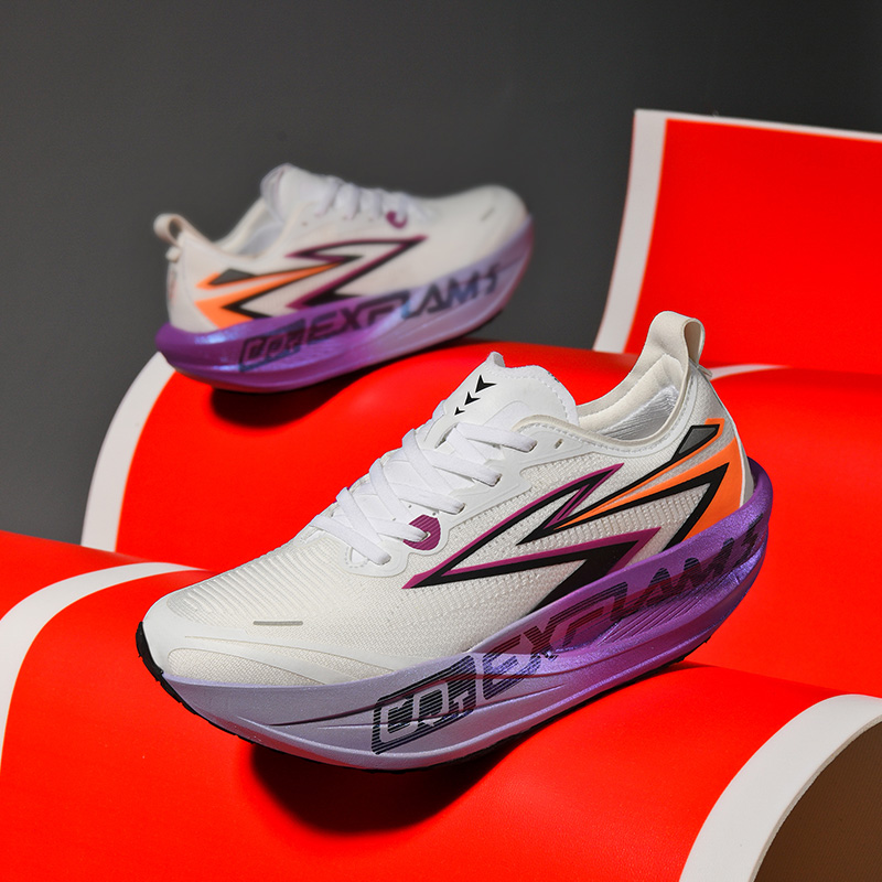 Running Z - Tênis de Corrida Masculino com Placa
